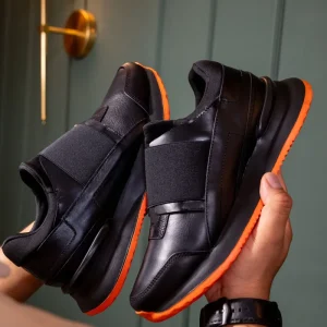 TENIS EN CUERO PARA HOMBRE EN CUERO NEGRO X NARANJA REF: D-17 BILBAO